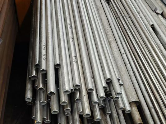 ASTM A192 Hitam - Dicat Tekanan Tinggi - Tabung Boiler Tanpa Jajar Untuk Penggunaan Industri