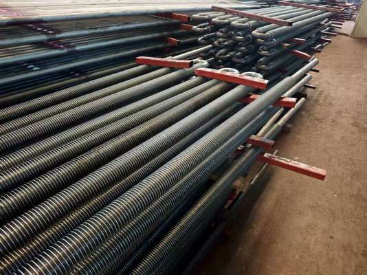 Pemanasan frekuensi tinggi dengan baja karbon