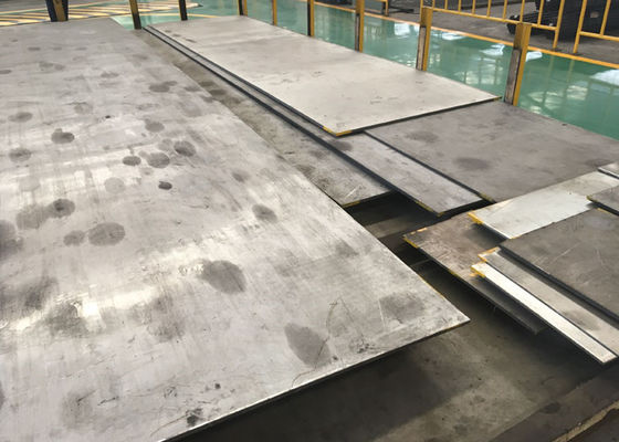 Cold Rolled, Hot Rolled Alloy Steel Sheet, Permukaan Hitam Digiling Mesin Untuk Kapal