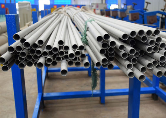 Dingin Diambil Seamless Boiler Tube Perlakuan Panas Permukaan Cerah ASTM A519 Gr1020