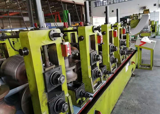 Finishing Anil ASME SA178 Erw Carbon Steel Pipe untuk boiler & exchanger dengan stok